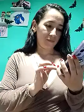 emilypoppy3 online show from 01-25-25, 01:10