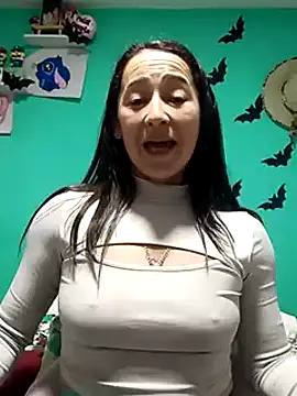 emilypoppy3 online show from 02-05-25, 04:47