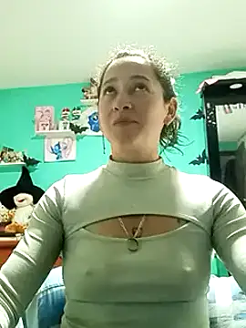 emilypoppy3 online show from 03-04-25, 10:49