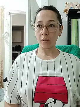 emilypoppy3 online show from 07-11-26, 04:10