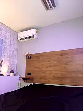 DeboraEvans online show from 10-21-25, 06:41