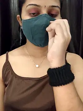 Snapshot of Angleannie chatting on 04-21-26, 04:12 Angleannie online show from 04-21-26, 04:12