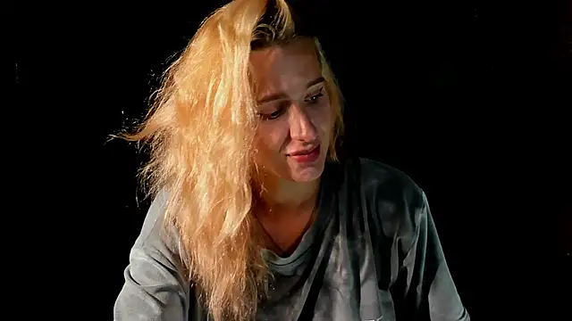 daughter of Ronaldo online show from 10-04-25, 05:33