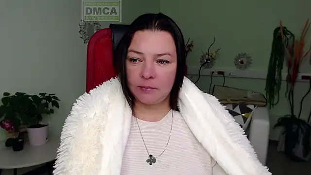 Lily flower7 online show from 09-26-25, 04:49