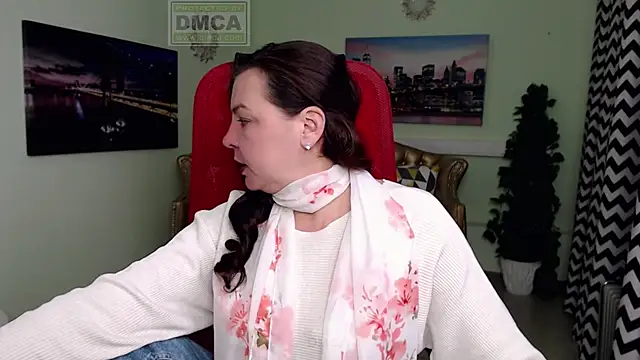 Lily flower7 online show from 04-19-26, 06:02