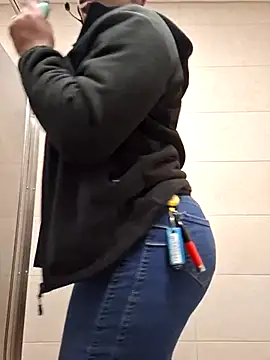 samone9 online show from 02-17-25, 03:36