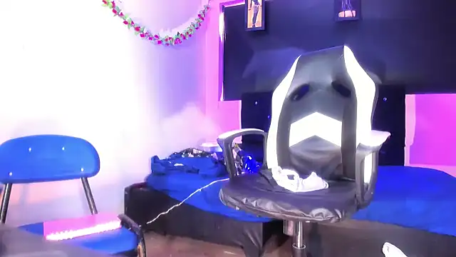 Snapshot of rosedewitt chatting on 01-30-25, 02:36 rosedewitt online show from 01-30-25, 02:36