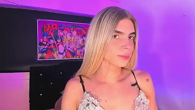 Snapshot of rosedewitt chatting on 03-22-25, 11:11 rosedewitt online show from 03-22-25, 11:11