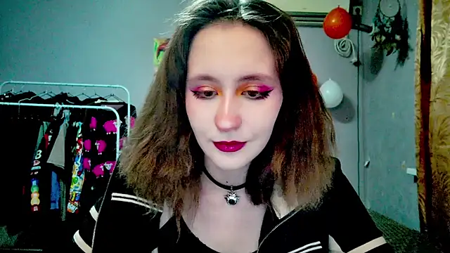 JoannaTompson online show from 11-21-25, 12:10