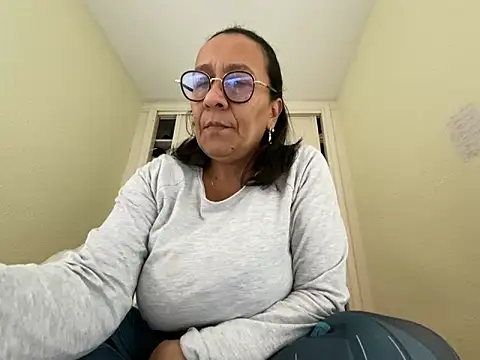 sweeviolet online show from 01-20-25, 01:42