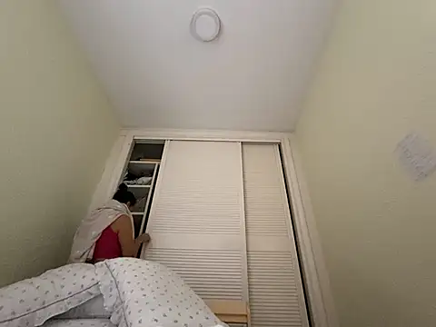 sweeviolet online show from 01-26-25, 11:06