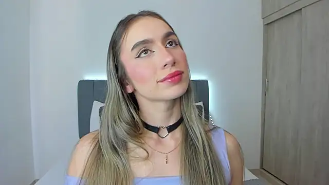 im sarah34 online show from 04-04-26, 07:00