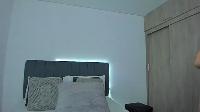 im sarah34 online show from 05-14-26, 03:52