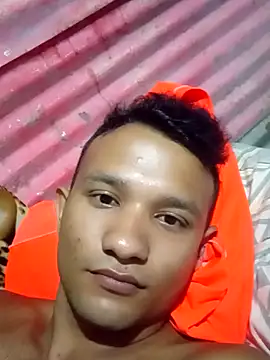Snapshot of brayan7132 chatting on 09-20-25, 04:57 brayan7132 online show from 09-20-25, 04:57