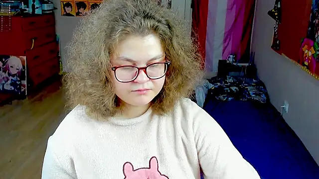 Snapshot of Sashy_Way chatting on 12-17-25, 11:27 Sashy Way online show from 12-17-25, 11:27