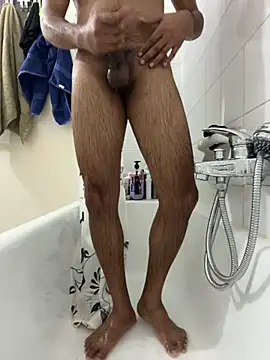 Snapshot of vinzpnr210 chatting on 12-18-24, 02:28 vinzpnr210 online show from 12-18-24, 02:28