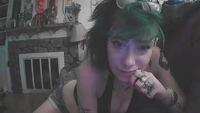 Emily0903 online show from 10-03-25, 12:07