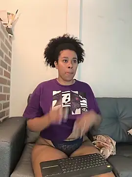 EmmilyBrant online show from 02-10-26, 12:20