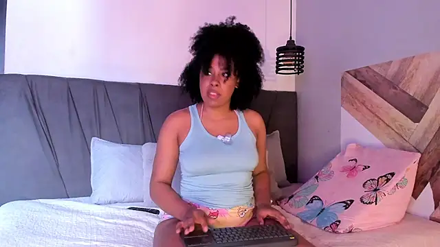 EmmilyBrant online show from 02-20-26, 01:11