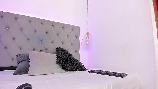 Snapshot of AnnPrices chatting on 01-26-25, 01:15 AnnPrices online show from 01-26-25, 01:15