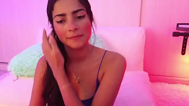 Snapshot of Yues050600 chatting on 12-15-24, 12:51 Yues050600 online show from 12-15-24, 12:51