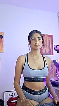 Snapshot of Yues050600 chatting on 03-22-25, 03:20 Yues050600 online show from 03-22-25, 03:20