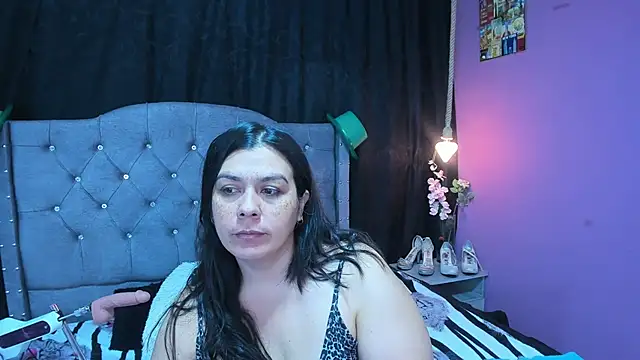 martina foxy  online show from 03-22-25, 12:04