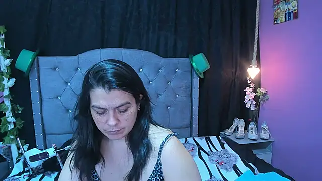 martina foxy  online show from 03-22-25, 06:14