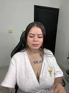 ivanna rivera online show from 12-22-25, 04:04