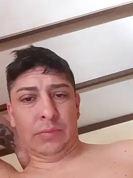 Snapshot of TuBandi2 chatting on 11-12-25, 11:54 TuBandi2 online show from 11-12-25, 11:54