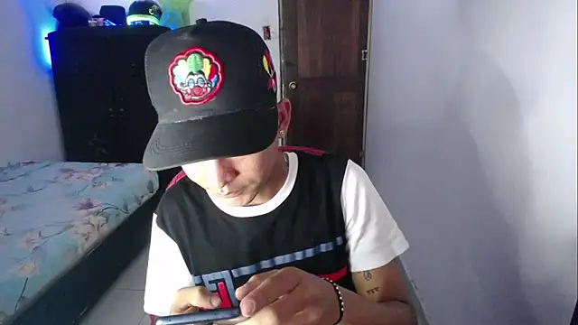 Sxntisaul   online show from 02-09-25, 06:16