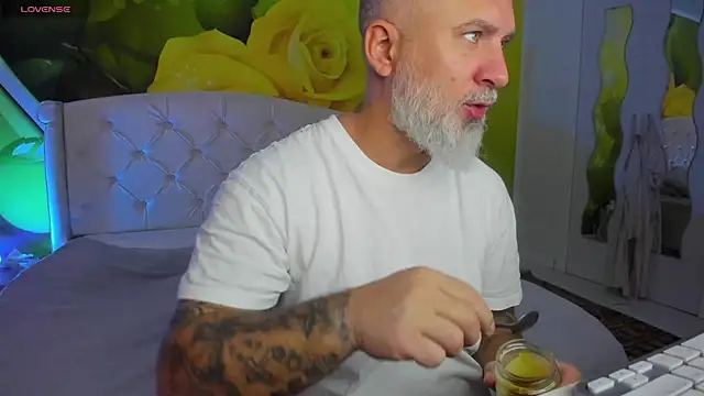 BlowMyXXL online show from 01-16-26, 10:41