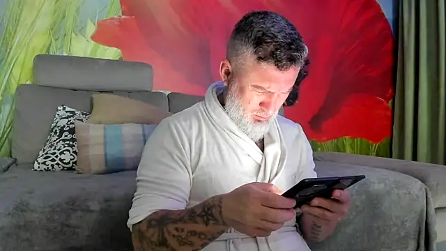 BlowMyXXL online show from 02-11-26, 07:41