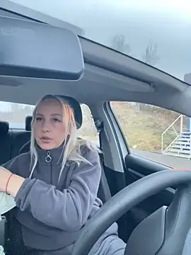 MerlinDave online show from 10-27-25, 01:31