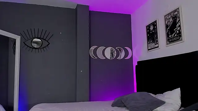 Raven Witch  online show from 03-09-25, 09:14