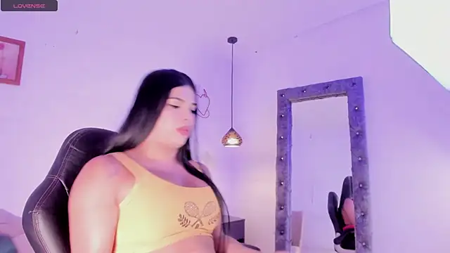 sarajhonson dl online show from 04-07-26, 05:24