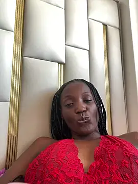 Snapshot of Fanclubbbbb chatting on 02-23-25, 07:17 Fanclubbbbb online show from 02-23-25, 07:17