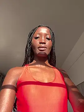 Snapshot of Fanclubbbbb chatting on 02-28-25, 04:43 Fanclubbbbb online show from 02-28-25, 04:43