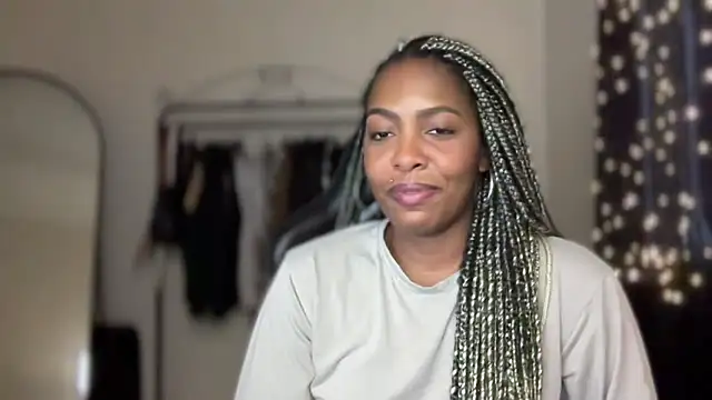 Snapshot of marisilva_br chatting on 11-01-25, 06:32 marisilva br online show from 11-01-25, 06:32