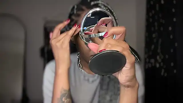 Snapshot of marisilva_br chatting on 11-25-25, 12:21 marisilva br online show from 11-25-25, 12:21