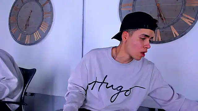 Mike 0233  online show from 01-10-25, 08:07