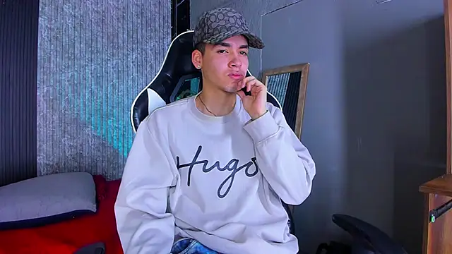 Mike 0233  online show from 03-15-25, 04:24