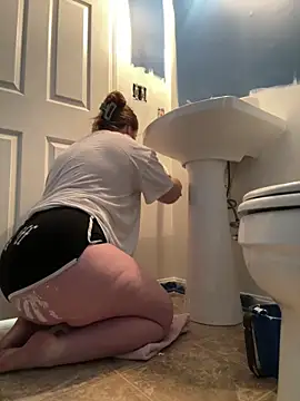 GingerSnap33 online show from 12-21-25, 03:19