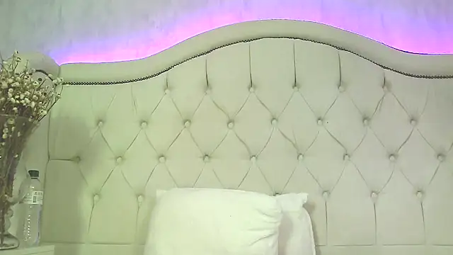 Snapshot of carolinesampaio chatting on 11-15-25, 11:18 carolinesampaio online show from 11-15-25, 11:18