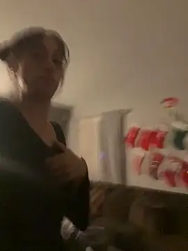 starrynikki online show from 12-23-24, 04:12