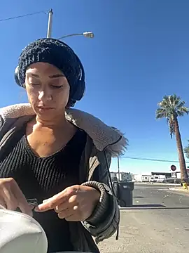 starrynikki online show from 01-20-25, 07:46