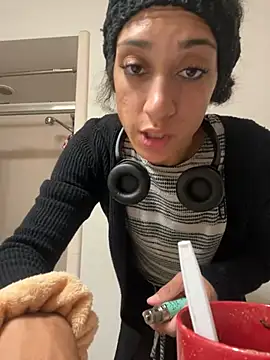 starrynikki online show from 02-07-25, 03:45