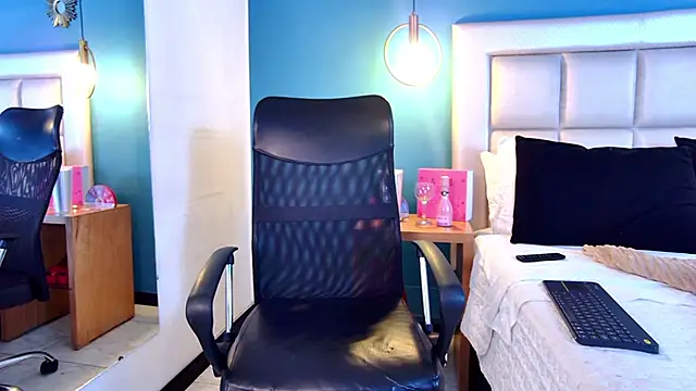 Miss ary online show from 02-27-25, 03:15