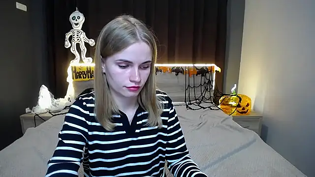 MargaritaKiss online show from 10-19-25, 07:03