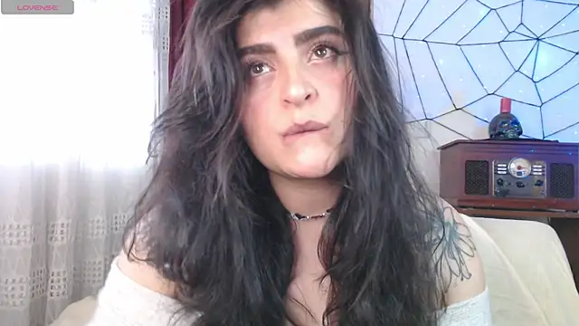 Snapshot of Marci_owo chatting on 10-22-25, 04:29 Marci owo online show from 10-22-25, 04:29